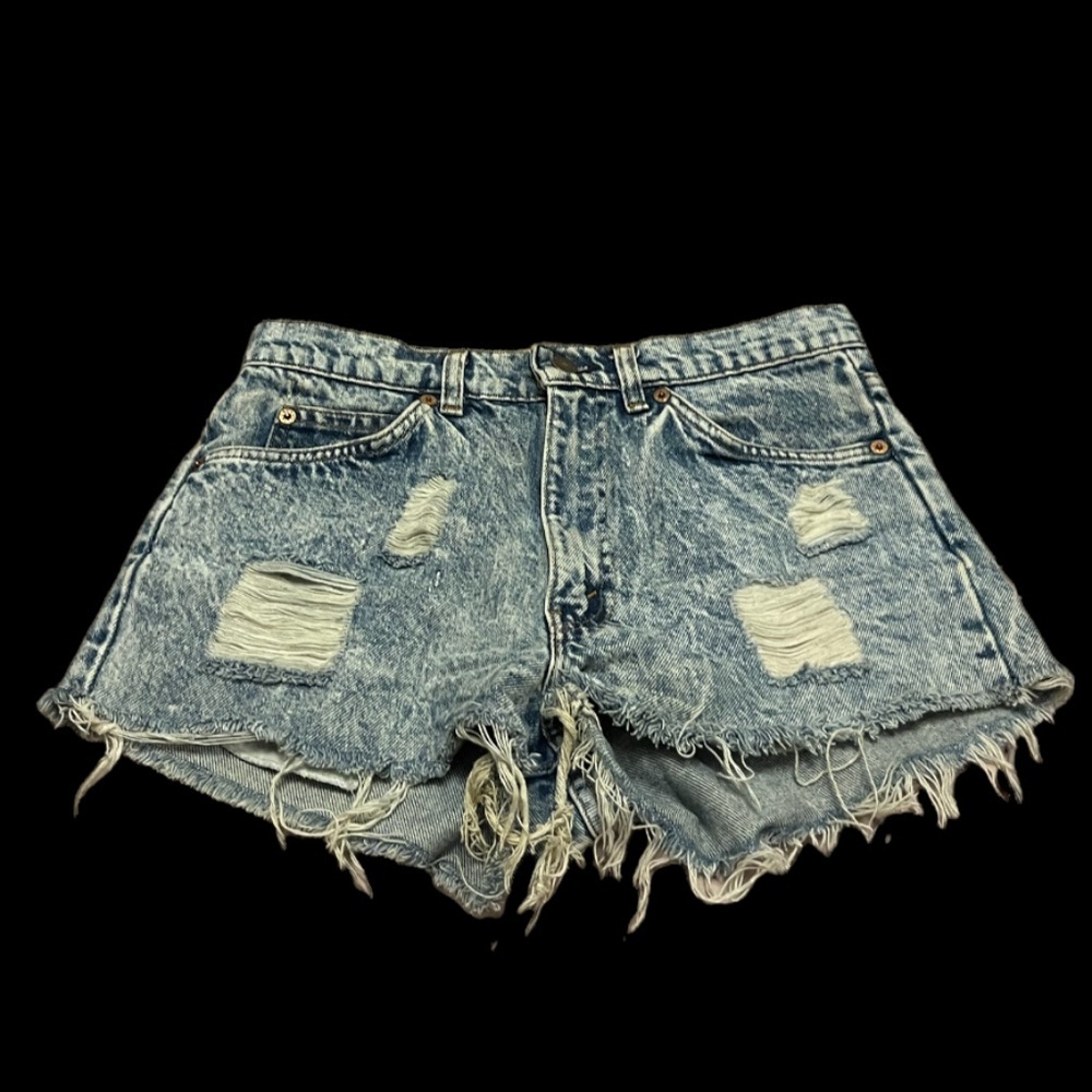 Levi’s shorts​